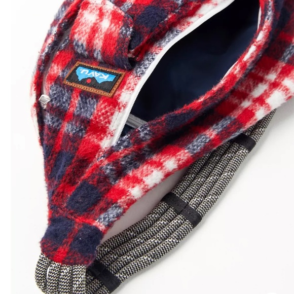 Kavu Plaid Rope Sling Bag - Picture 11 of 16